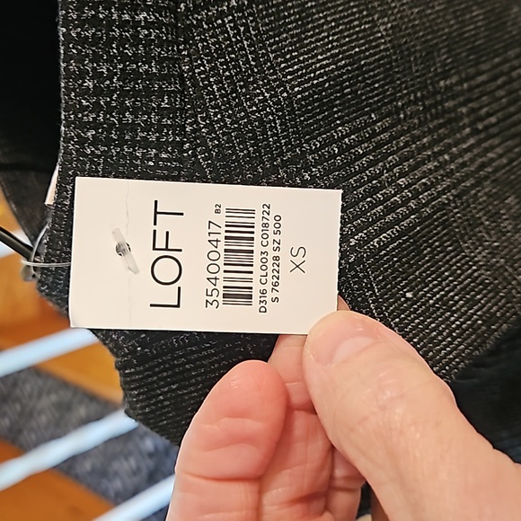 👗LOFT BACK BUTTON DRESS👗 - Picture 9 of 11